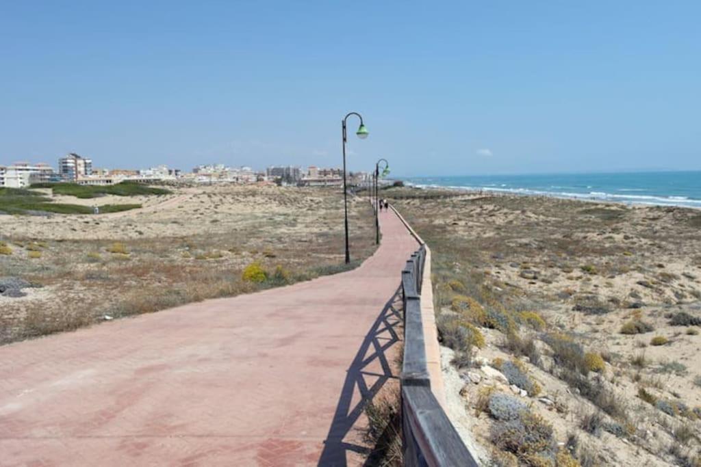 Villa Magerit, Entire Home 5 Minutes Easy Walk To Sandy Beach 拉马他 外观 照片