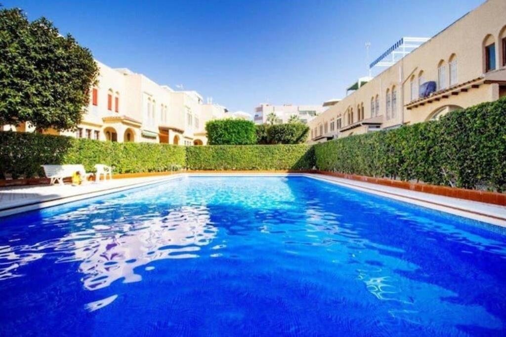Villa Magerit, Entire Home 5 Minutes Easy Walk To Sandy Beach 拉马他 外观 照片